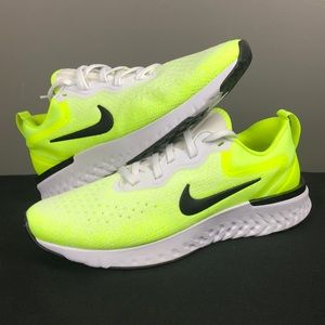 Women’s Nike Odyssey React running shoes Sz 7.5